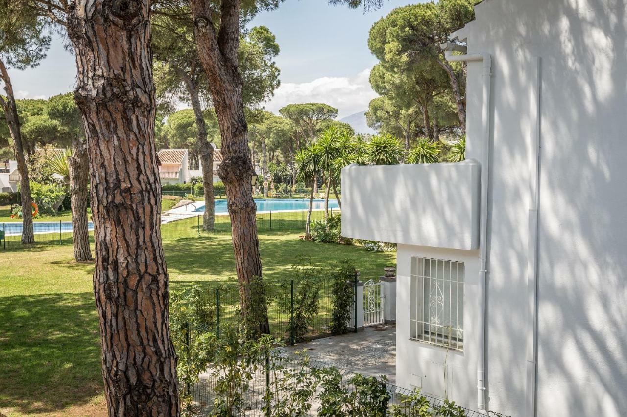 Beachside Cosy Apartment With Pool Estepona Eksteriør billede
