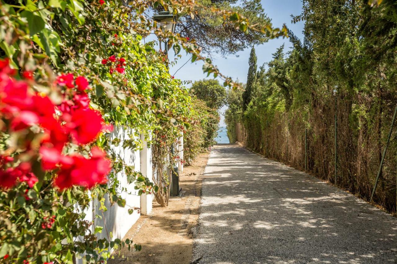 Beachside Cosy Apartment With Pool Estepona Eksteriør billede